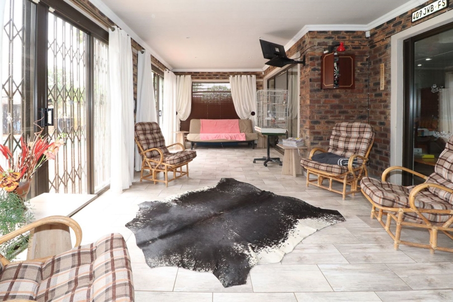 3 Bedroom Property for Sale in Stilfontein North West